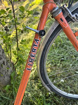 Starý retro bicykel - 4