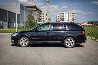 Škoda Octavia Combi 2.0 TDI Elegance, Po servise, nelakované - 4