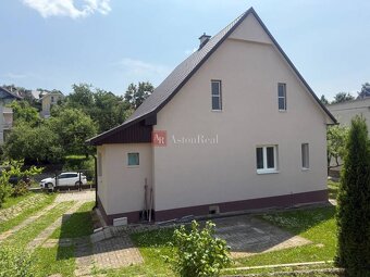 Rodinný dom so samostatne stojacou garážou a útulnou záhrado - 4