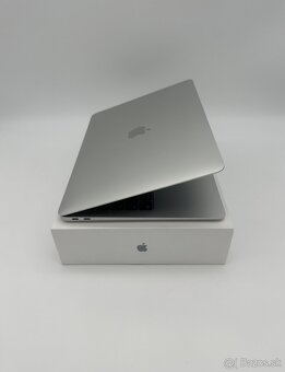 MacBook Air 13" M1 8/512GB Silver + ZÁRUKA - 4