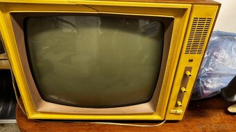 Predam stare tv a radio cena za ks 20€ - 4