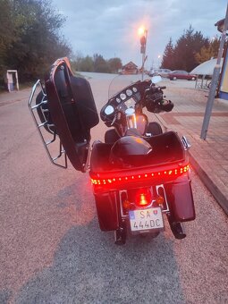 Harley Davidson Electra Glide 107 - 4