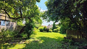 Uhorské: Dom s Príbehom, Charizmou a krásnym Pozemkom - 4