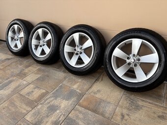 ALU DISKY SKODA5x112 R17+NOVÉ LETNE PNEU GOODYEAR 215/65 R17 - 4