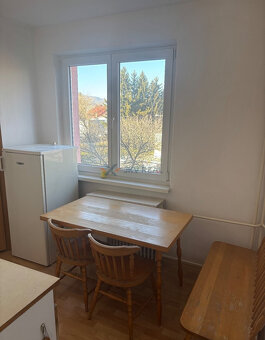 Slnečný 2,5 -izbový byt Šumperská- PRIEVIDZA - 4