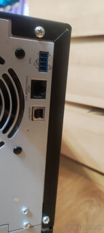 APC Smart-UPS 2200 - 4