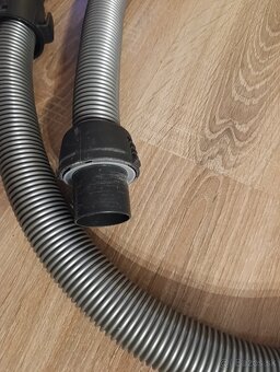 Elektrolux, hadica s tyčou - 4