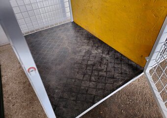 Predám veľkú klietku pre 1 - 2 psov do auta - dvojbox - 4