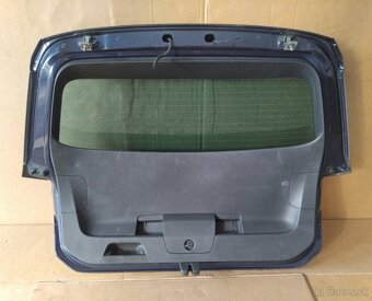 dvere kufra Passat B8 - LH5X - 4
