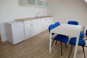 MICHALSKÁ, BA I, pešia zóna - prenájom kancelárií 168 m2 - 4