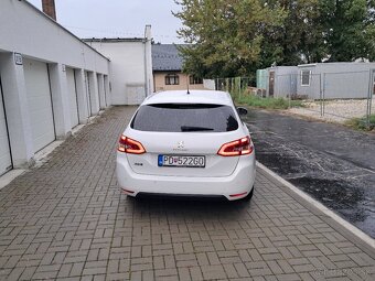 Peugeot 308 SW 1.2 PureTech S&S Style E6.2 EAT8 - 4