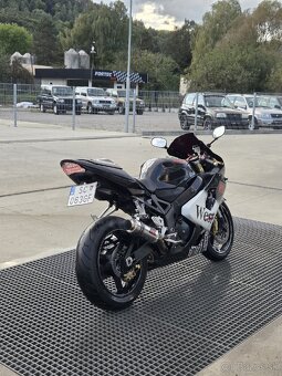 Suzuki gsxr 600 k4 - 4