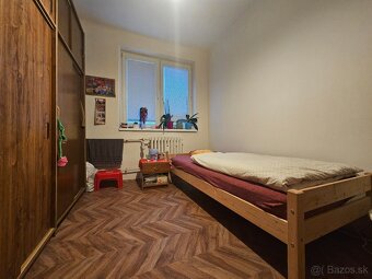 Ponúkam Vám na predaj 3 izbový byt v tehlovej bytovke . - 4