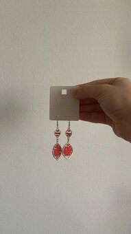 visiace náušnice s korálkami - 4