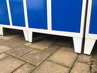 Kovová šatníková skrinka 60x49x180cm 4 boxy - 4