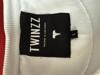 TWINZZ , nová mikina , veľkosť L - 4