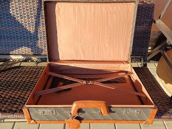 Stary retro kufor - 4