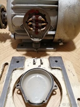 Elektromotor 4kw 1365ot /min, 400V. - 4