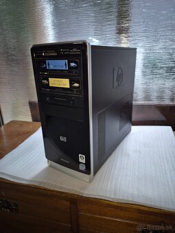 HP Pavilion - Core2Quad Q8200 / 4x2.3GHz - 4