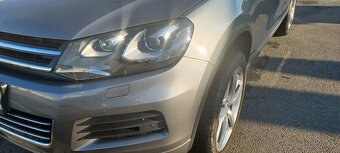 Volkswagen touareg 3,0TDI led bixenon, R 20 alu,,SK auto - 4