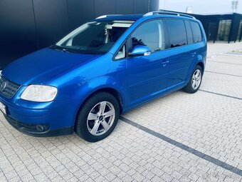 VW Touran 2.0TDI 103kw 5mestne - 4