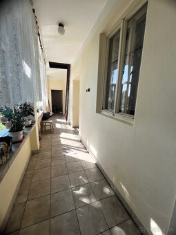 Rodinný dom s veľkým slnečným pozemkom obec Podlužany - 4