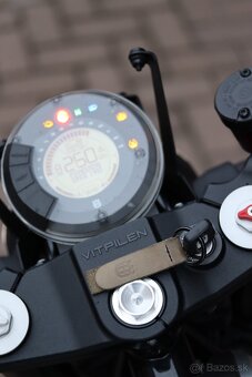 Husqvarna - 4