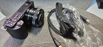 Sony Alpha ZV-E10 - 4
