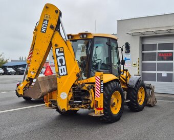 JCB 4CX 4x4 traktorbager - 4