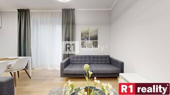 Jedinečný 3 izbový byt 64 m2+ 8 m2 balkóny + parking, Piešťa - 4