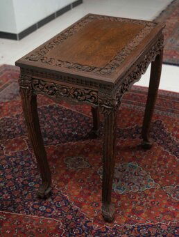 Hniezdové stolíky vyrezávané - 4