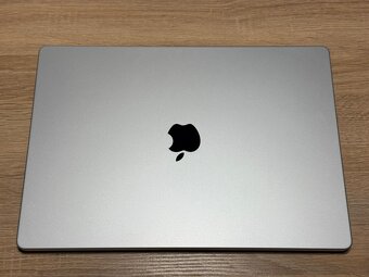 Apple MacBook Pro 16" M3 Pro 18GB / 512GB Strieborný - 4