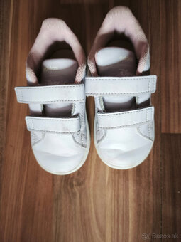 Tenisky Adidas v. 22 - 4