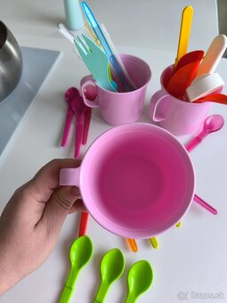 nerozbitné hrnčeky ružové Tupperware 3set - 4