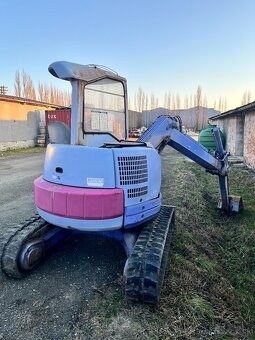 Báger KOMATSU PC38UU-2 3,8T - 4
