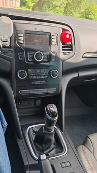 Renault Megane IV GrandTour v TOP stave - 4