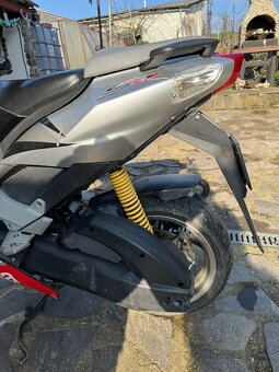Aprilia SR 50 - 4
