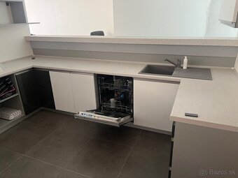 Barový pult / kuchynská linka + umývačka riadu electrolux - 4