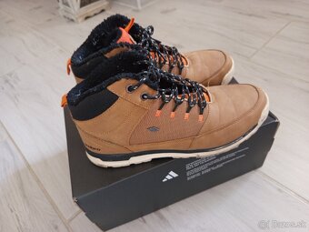 Umbro topánky č.38.5 - 4