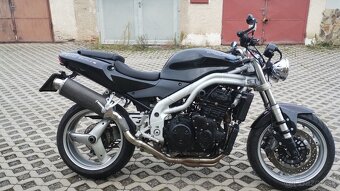 Triumph  Speed Triple 955i - 4