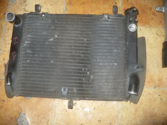 Yamaha YZF 600 R6  r. 99- díly - 4