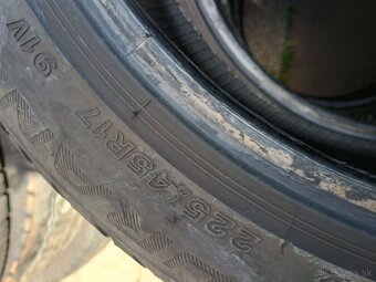 Predám 225x45-17Bridgestone - 4