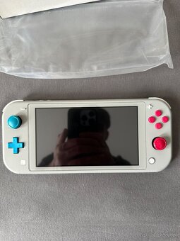 Nintendo switch lite Zacian & Zamazenta Edition - 4
