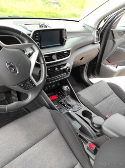Hyundai Tuscon 1.6 - 4