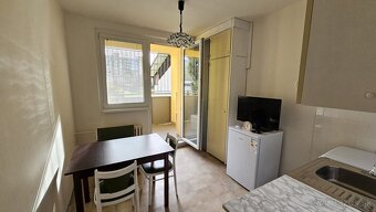 VIVAREAL  REZERVOVANÉ VEĽKÝ 1 izb. byt s balkónom, tehlový - 4