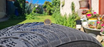 Predám zimné kolesá 225/55 R17 Nokian WR Snowproof P na disk - 4
