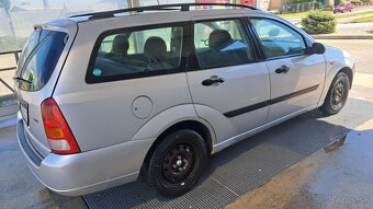 Predám Ford focus - 4