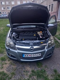 Opel astra - 4