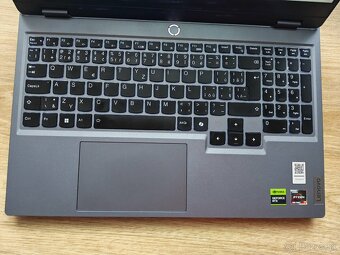 Lenovo LOQ 15ARP9 R7 7435HS 24GB/1TB,RTX 4060 8GB,W11, NAY - 4