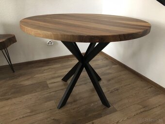 okrúhly jedálenský stôl - 4